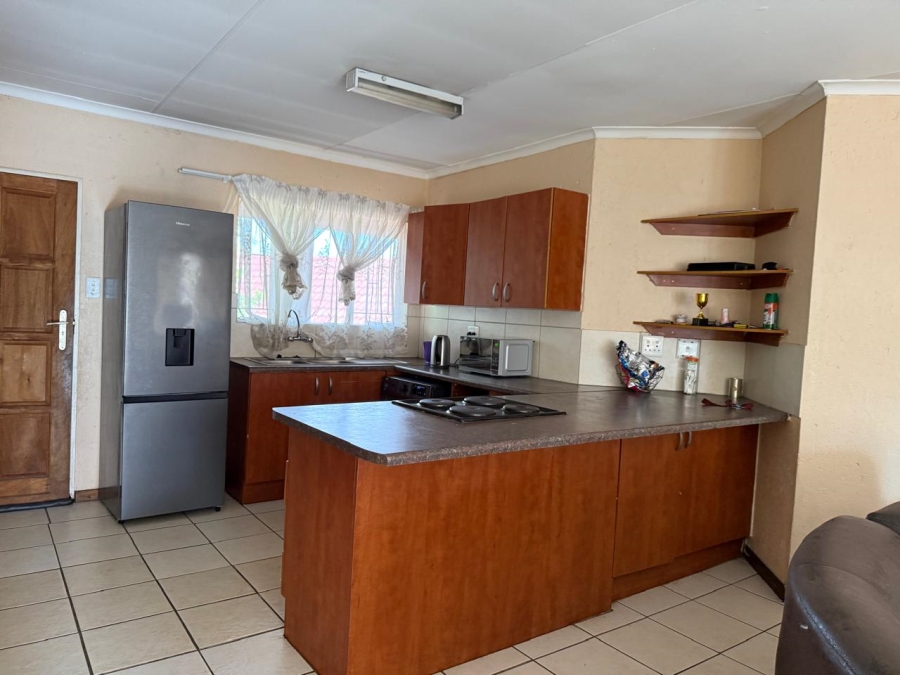 2 Bedroom Property for Sale in Rustenburg Central North West